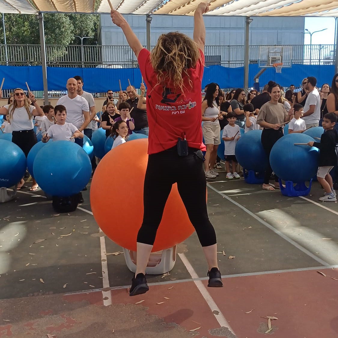 מסיבה בתנועה - יוצרים חוויה אנרגטית, מגבשת ובלתי נשכחת לכל אירוע